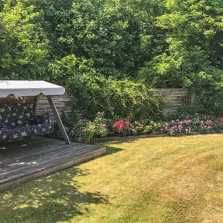 Two-bedroom Holiday In *
