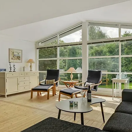 Two-bedroom Holiday In *