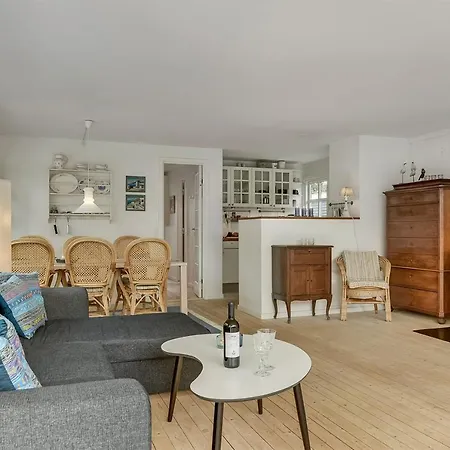 Two-bedroom Holiday In Сasa de vacaciones *